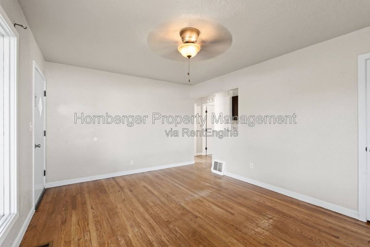 2023 N 6th Pl - Photo 5 of 10