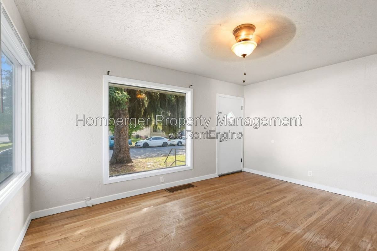 2023 N 6th Pl - Photo 6 of 10