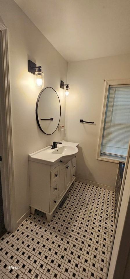 628 N 9th St - Photo 2 of 2