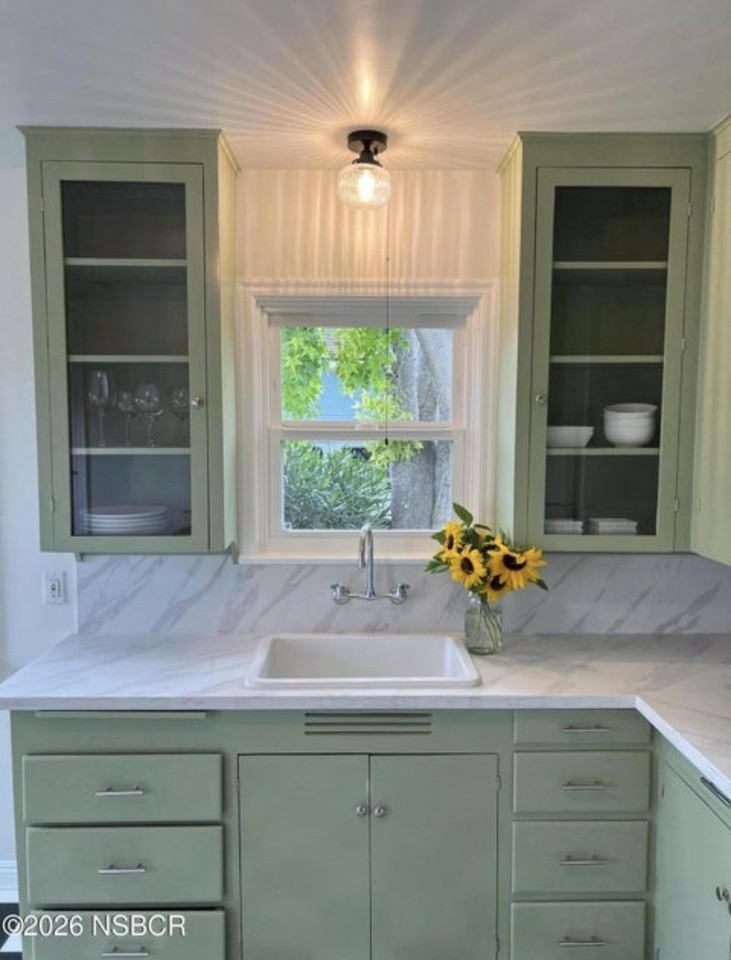 224 N F St - Photo 7 of 17