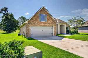 featured image of 15034 Belhaven St