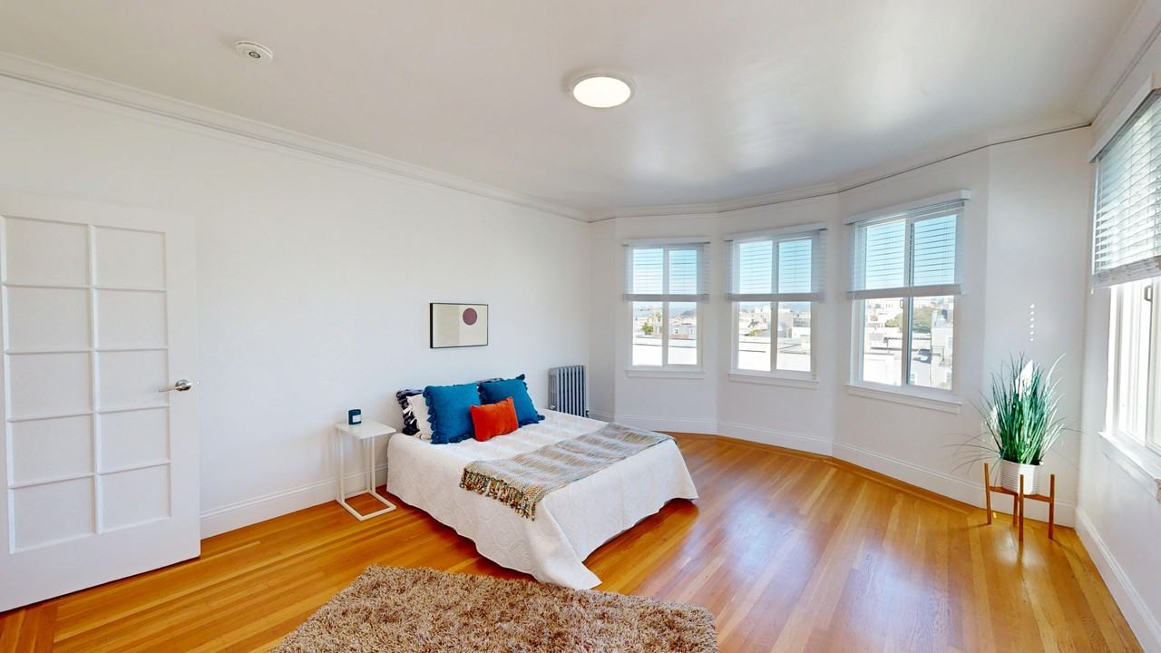 2844 Lyon Street - Photo 3 of 16