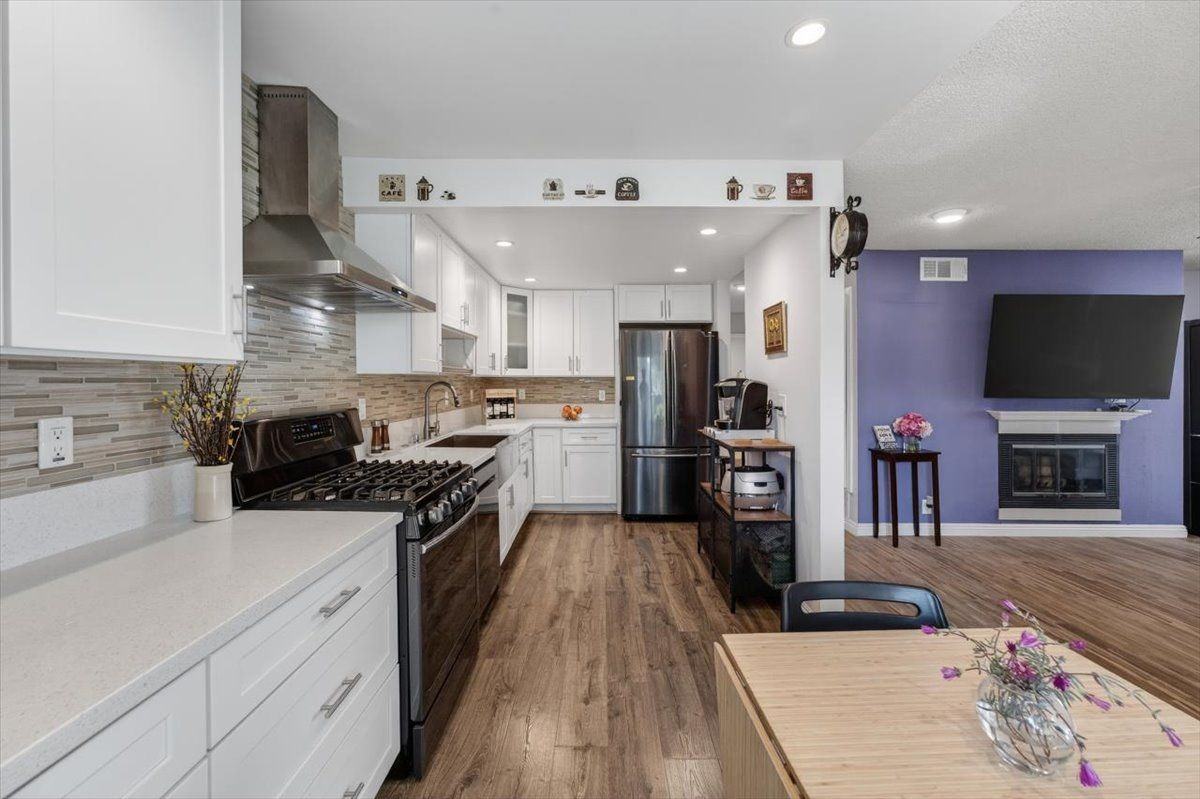 22230 S Vermont Ave - Photo 2 of 25