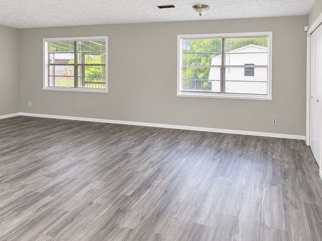 6556 Cooper Ln - Photo 4 of 13