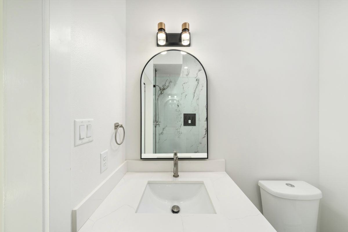 3012 Delano St - Photo 5 of 17