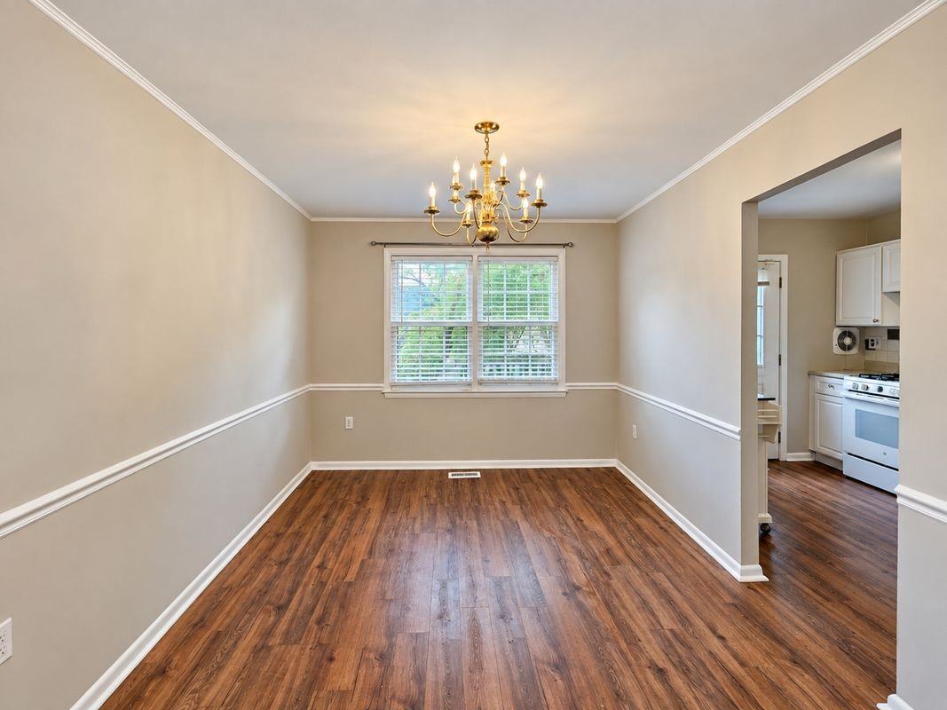 8356 Imperial Dr - Photo 3 of 11