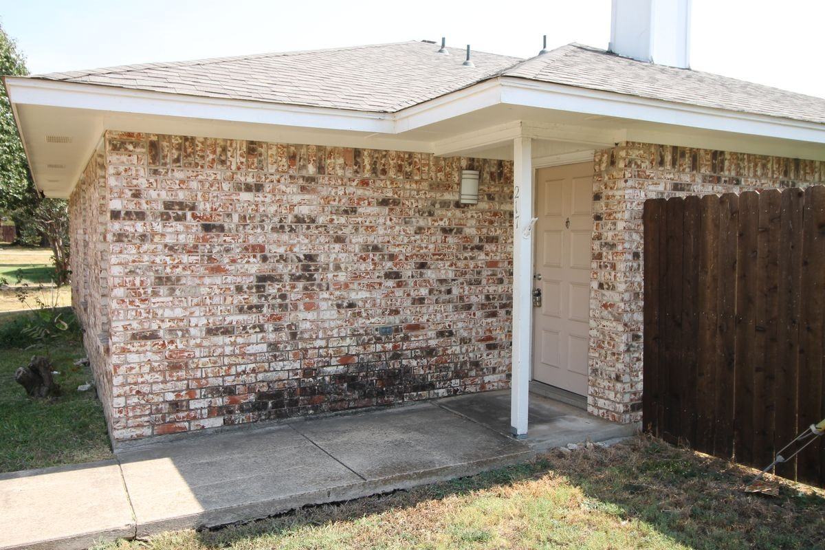 217 Matt Pl - Photo 3 of 21