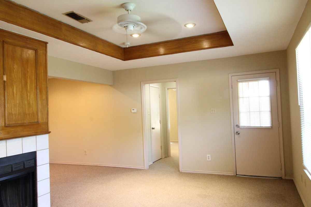 217 Matt Pl - Photo 7 of 21