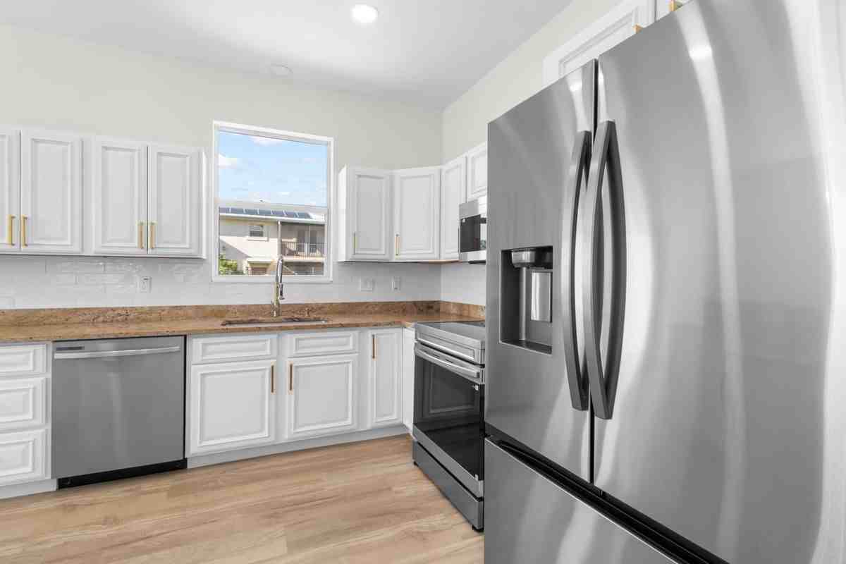 3618 Elm St - Photo 2 of 50