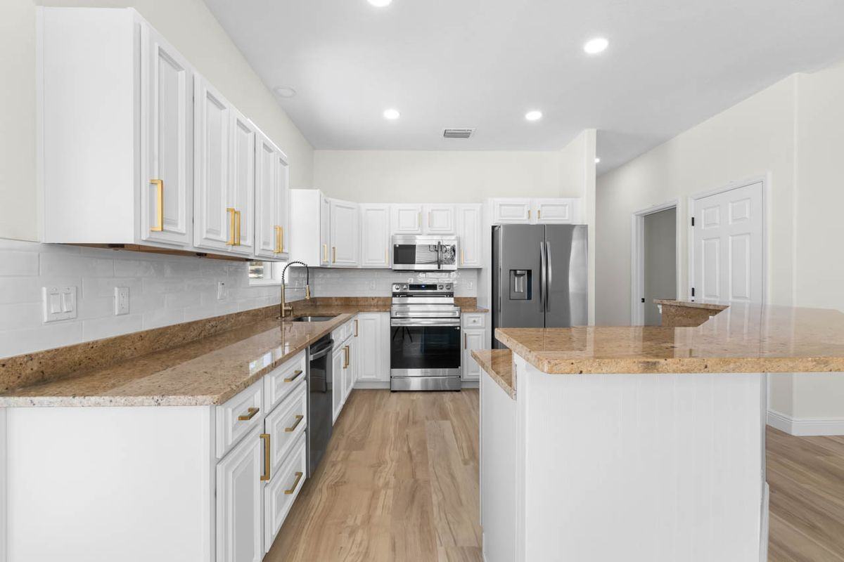 3618 Elm St - Photo 5 of 50