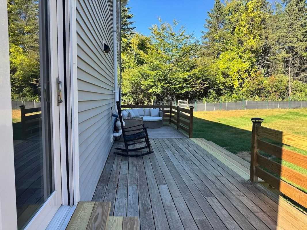 83 Foley Rd - Photo 3 of 36