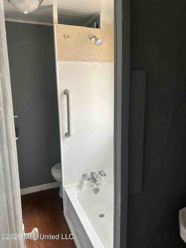 2524 28th St - Photo 5 of 5