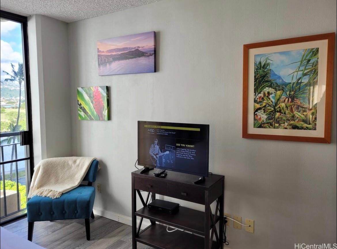 440 Seaside Ave #501 - Photo 4 of 13