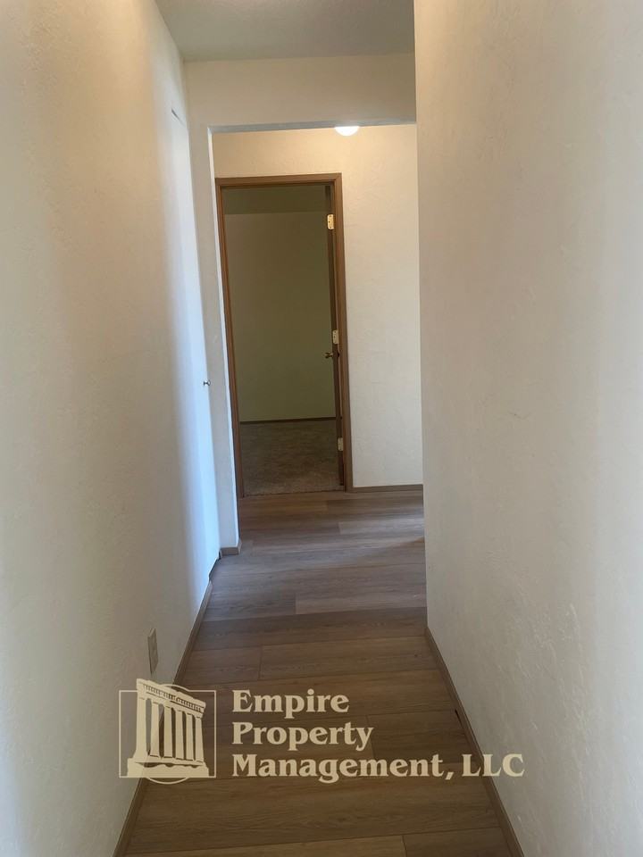 1912 1911/1 Taft St #1912 - Photo 7 of 13