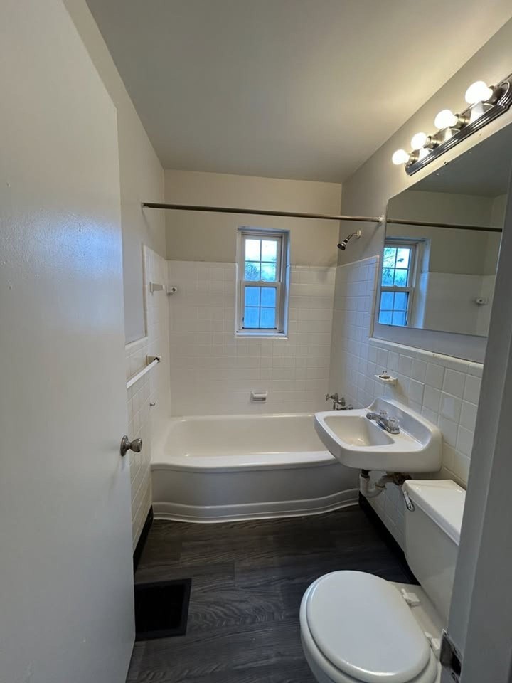 418 Marshall Walk - Photo 5 of 7
