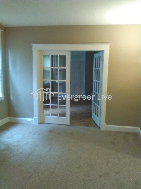 5521 Gwynn Oak Ave - Photo 6 of 21
