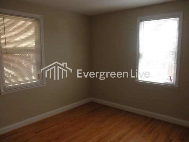 1507 Leslie Rd - Photo 3 of 12