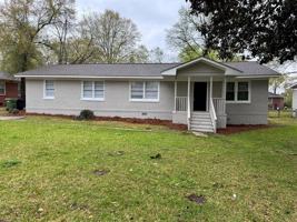 featured image of 3622 Vivian Ln