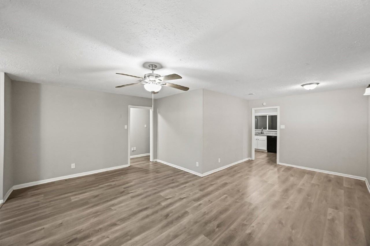 605 West Ave - Photo 7 of 34