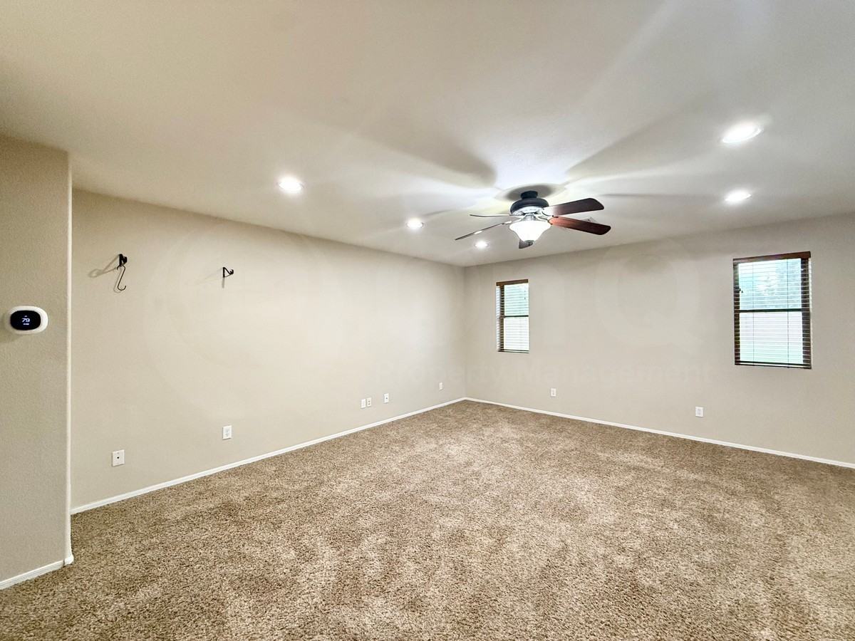 1180 N San Benito Dr - Photo 6 of 25