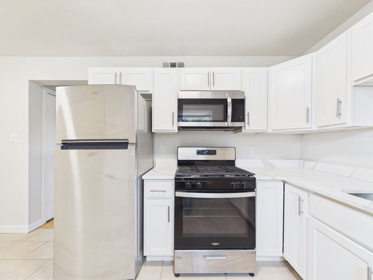 2000 Lamb Ave #A - Photo 5 of 28