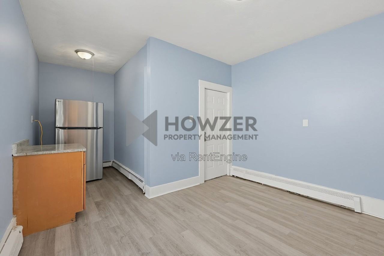 12 Danube St #3 - Photo 3 of 29