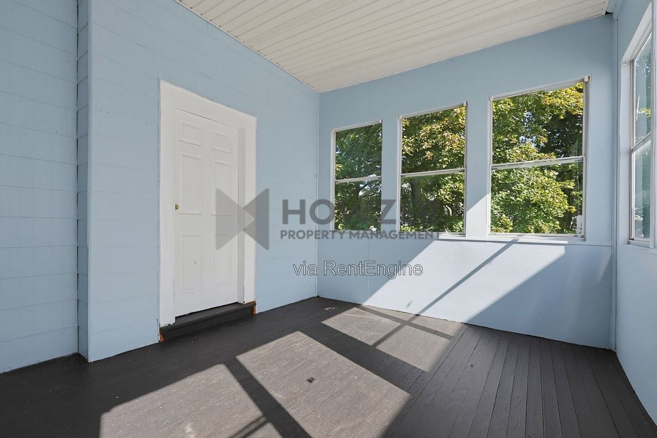 12 Danube St #3 - Photo 5 of 29