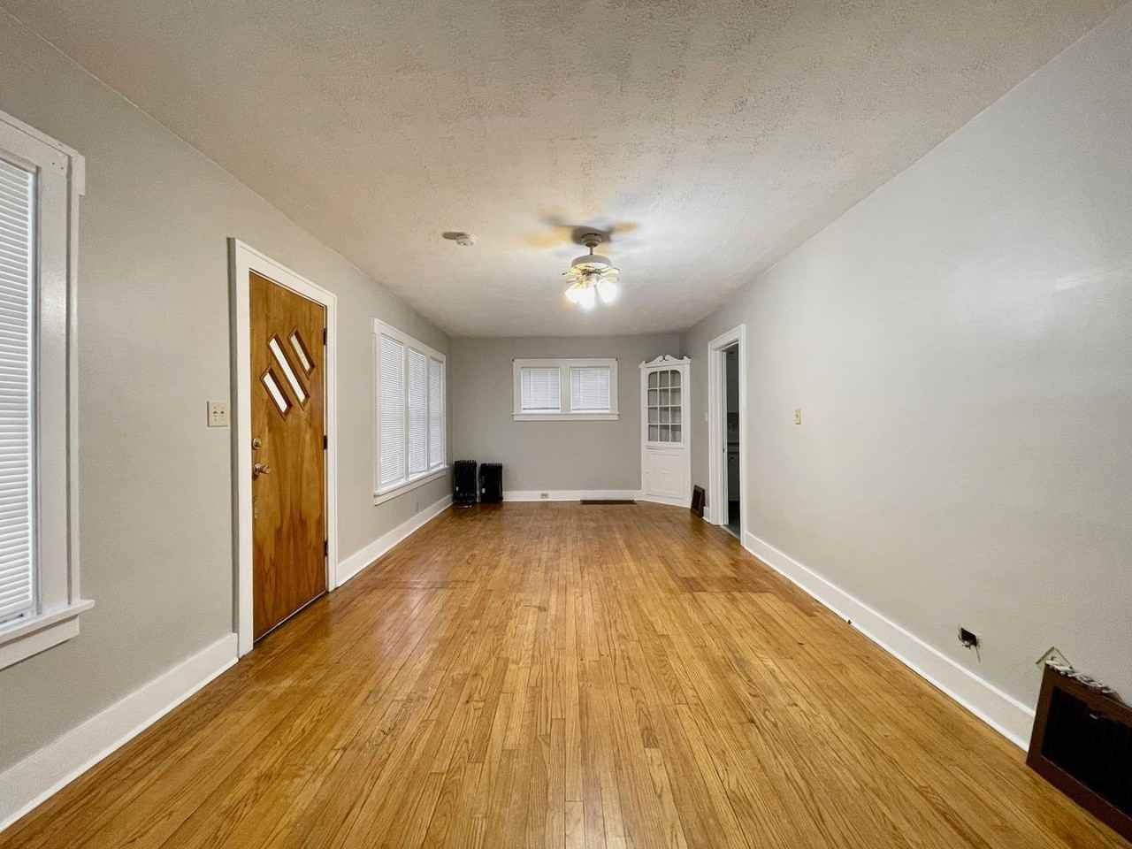 990 E Isabella Ave - Photo 2 of 17