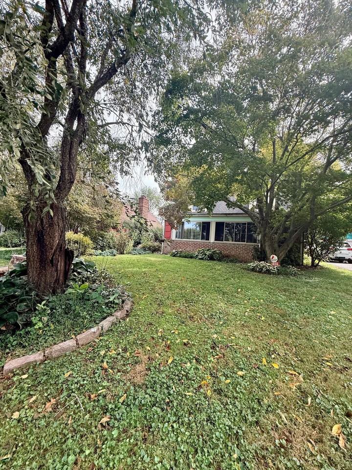 1612 Ridgeview Ave - Photo 7 of 31