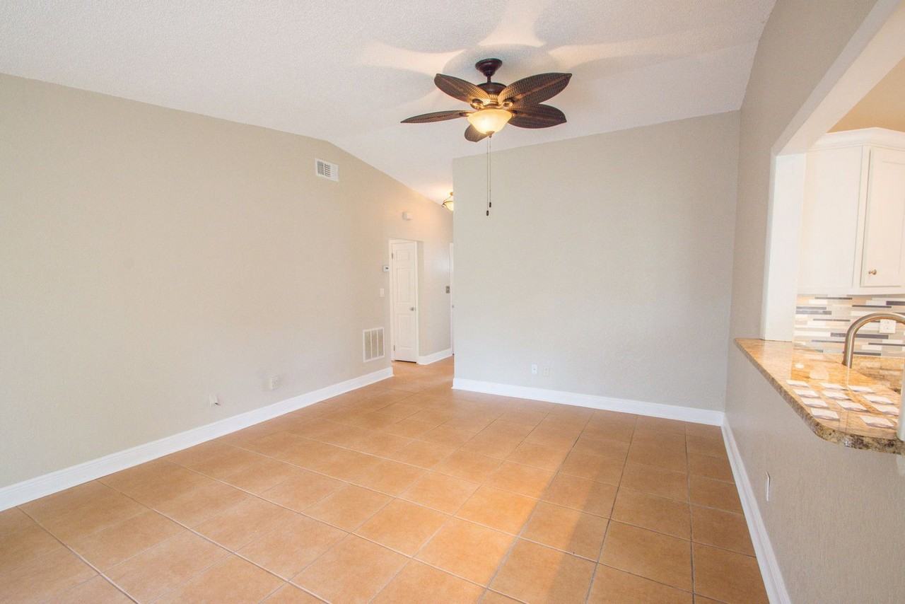 3051 Autumn Ct - Photo 5 of 26