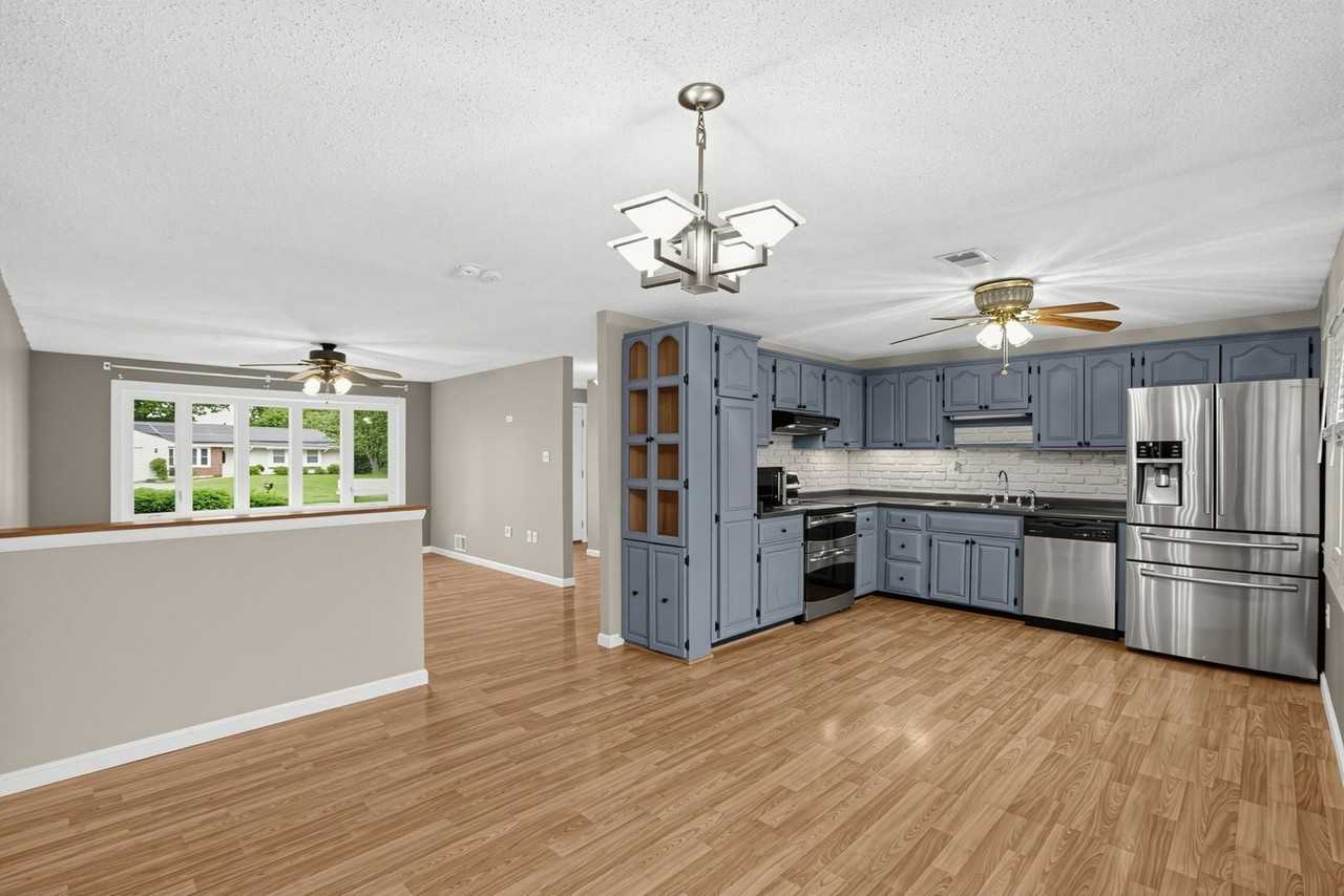 5030 Nicholas Rd - Photo 3 of 15
