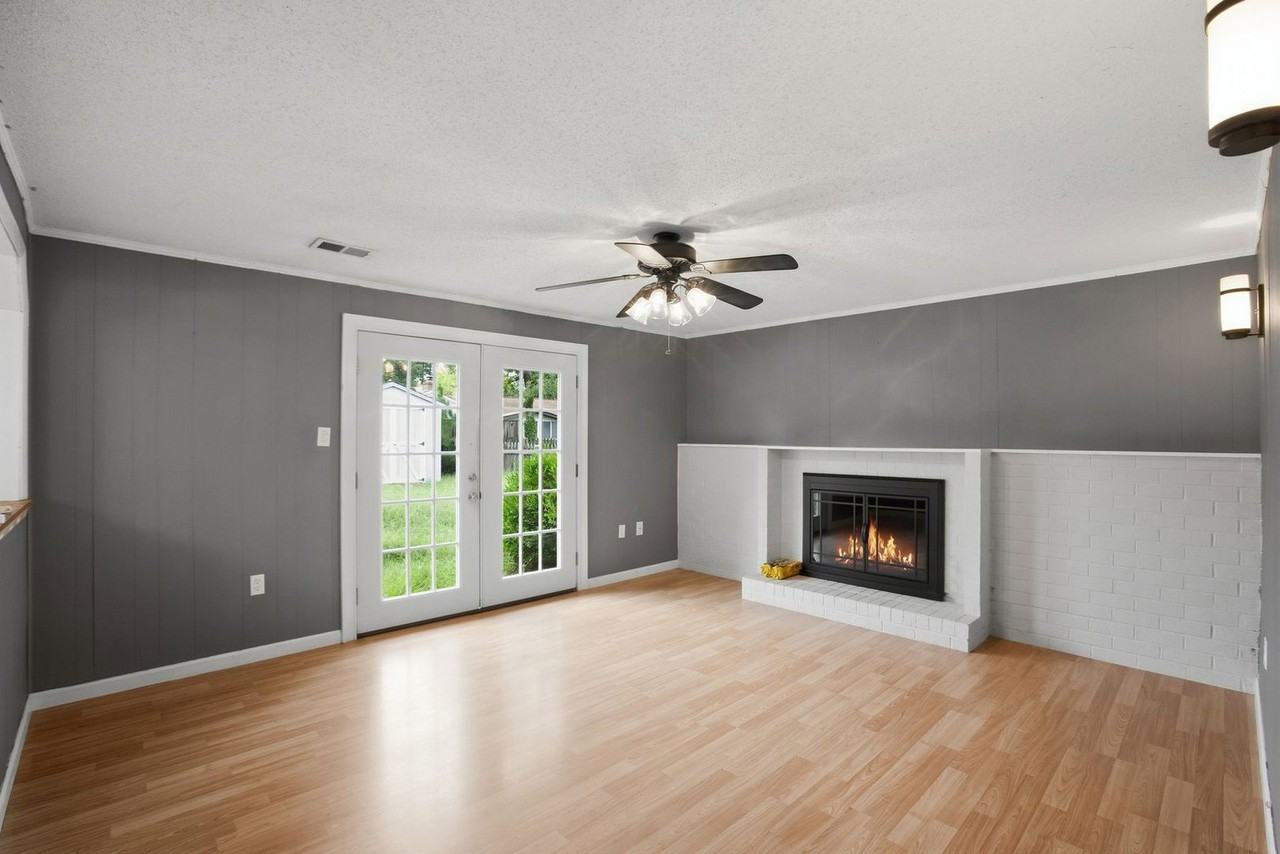 5030 Nicholas Rd - Photo 5 of 15