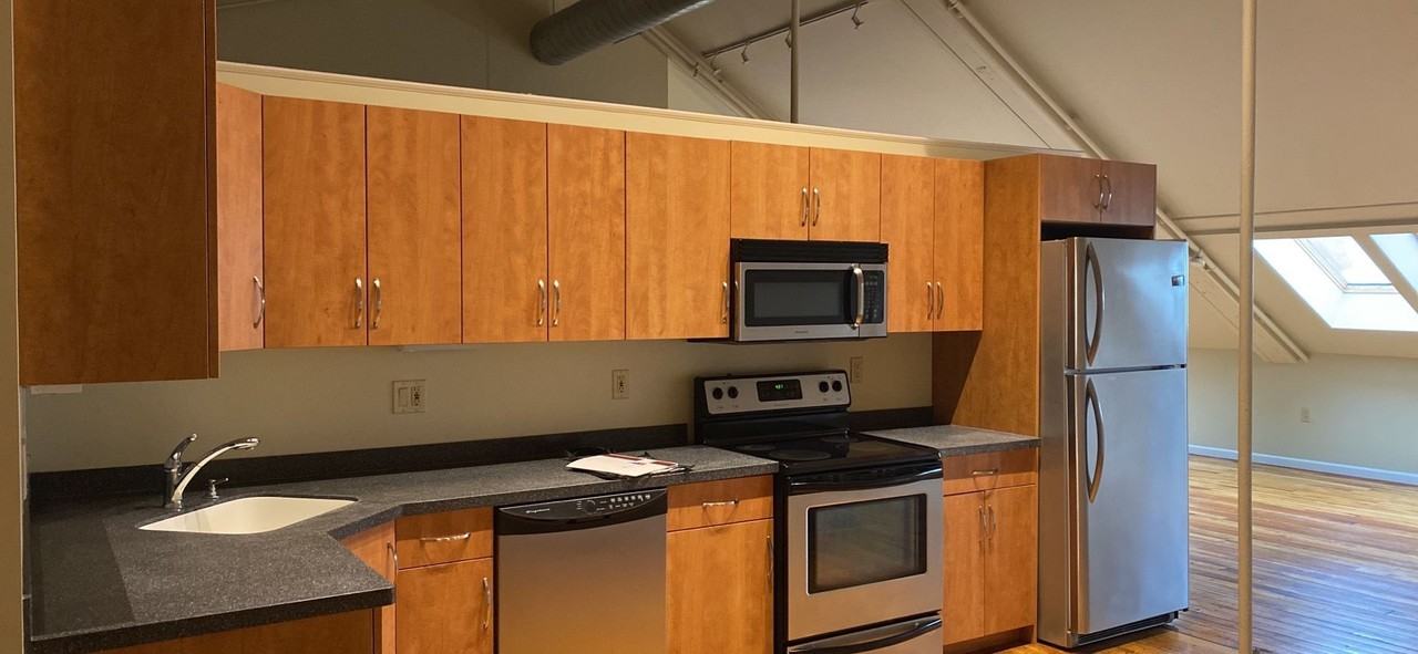 Lofts at Wamsutta Place - Photo 5 of 50