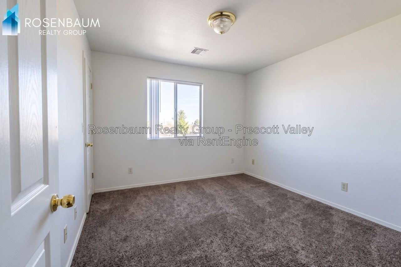 8127 E Rosalie Rd #1 - Photo 5 of 9