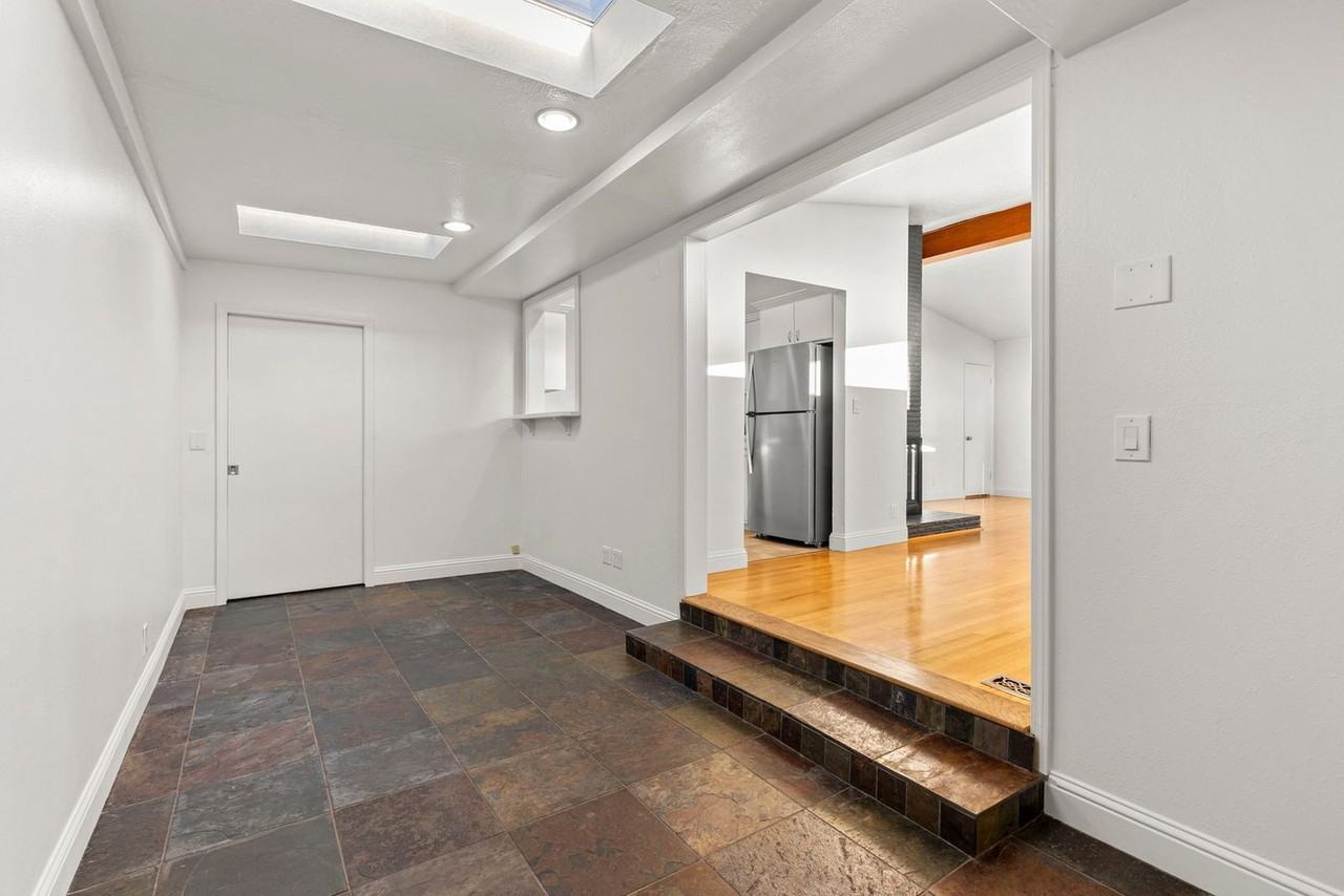 2637 Ne 138th Pl - Photo 7 of 24
