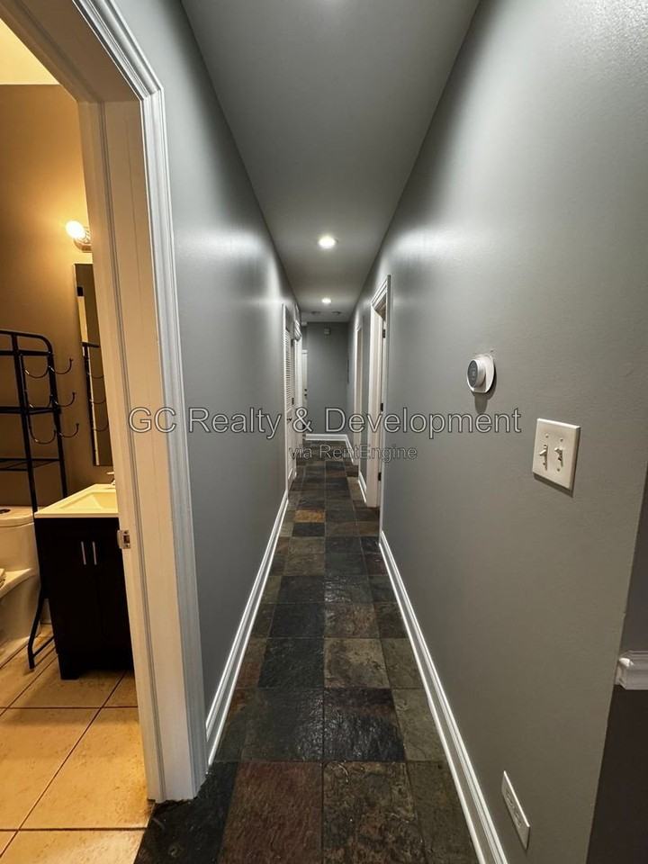 4218 S King Dr #1N - Photo 6 of 17
