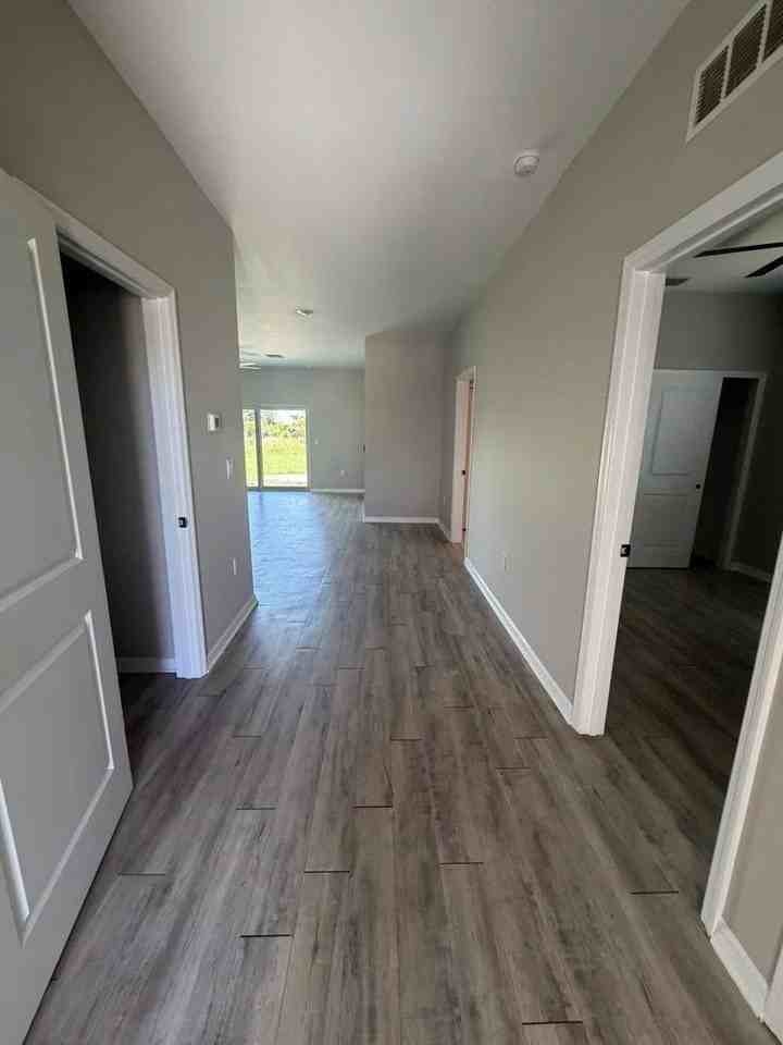 9244 Agate St - Photo 2 of 14