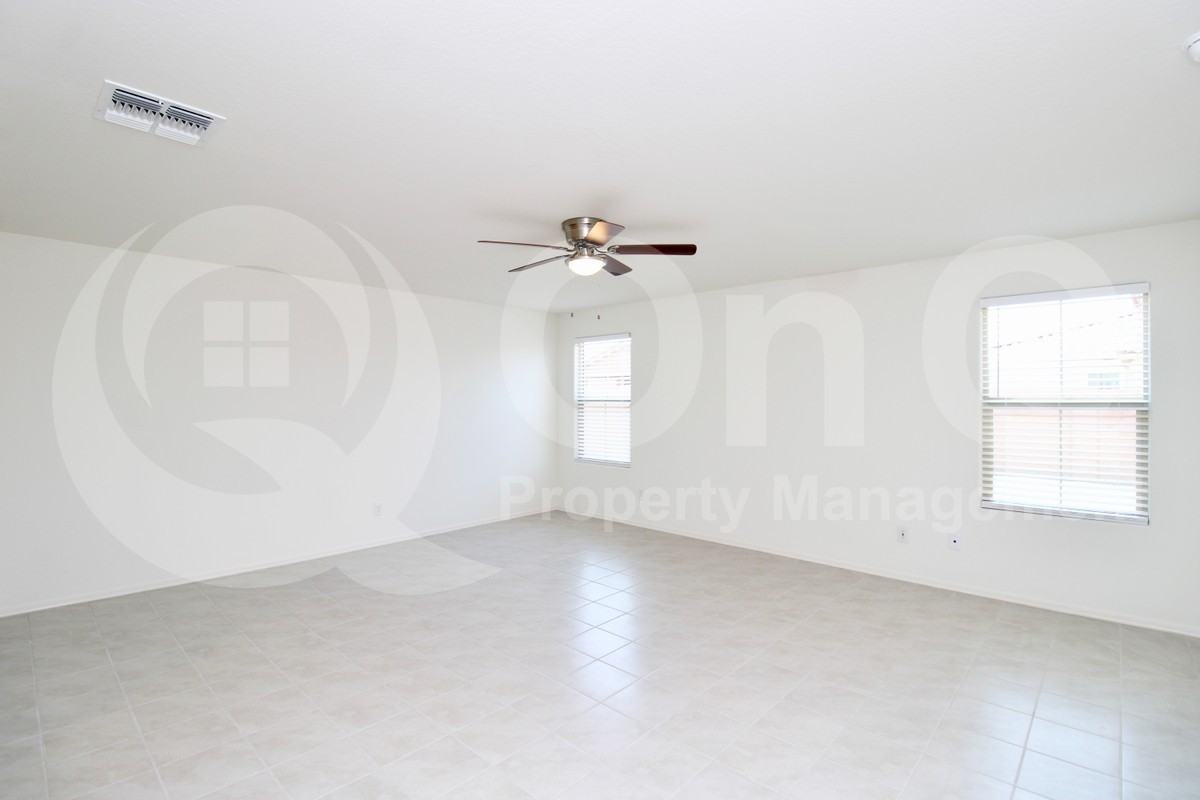 21141 E Raven Dr - Photo 6 of 19