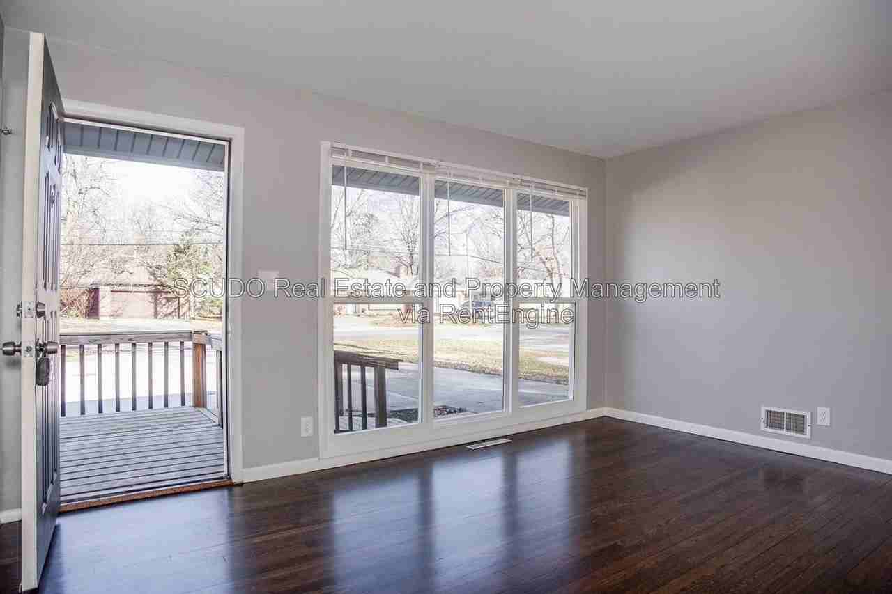 4605 E Red Bridge Rd - Photo 7 of 18