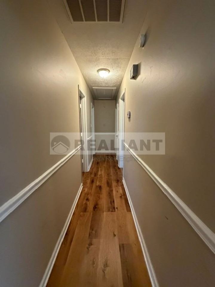 702 S Central Ave - Photo 6 of 13