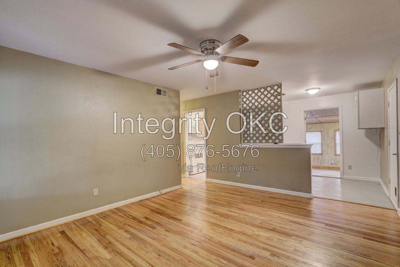 2109 N Redmond Ave - Photo 6 of 45