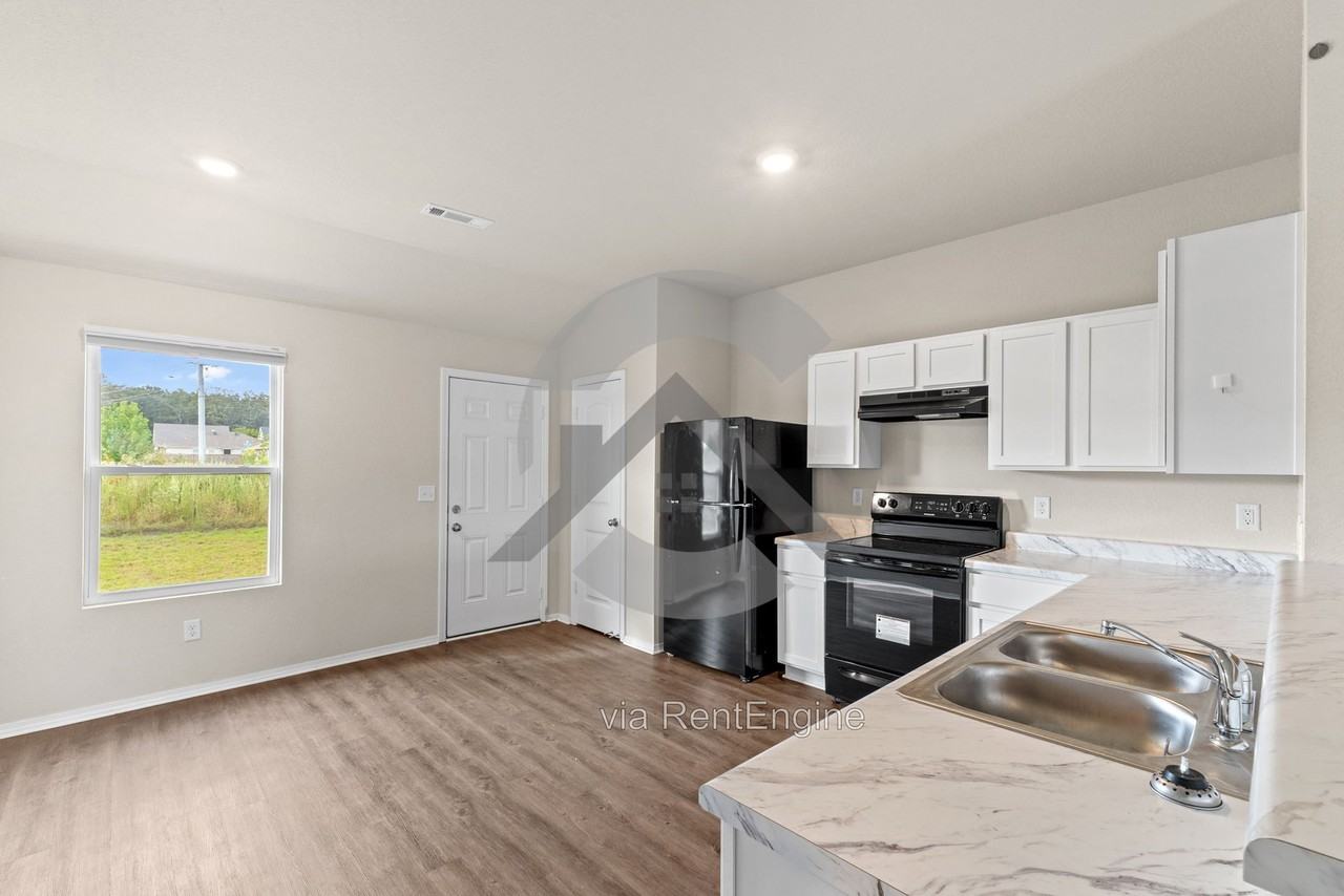 1235 Tsar Rd - Photo 5 of 15