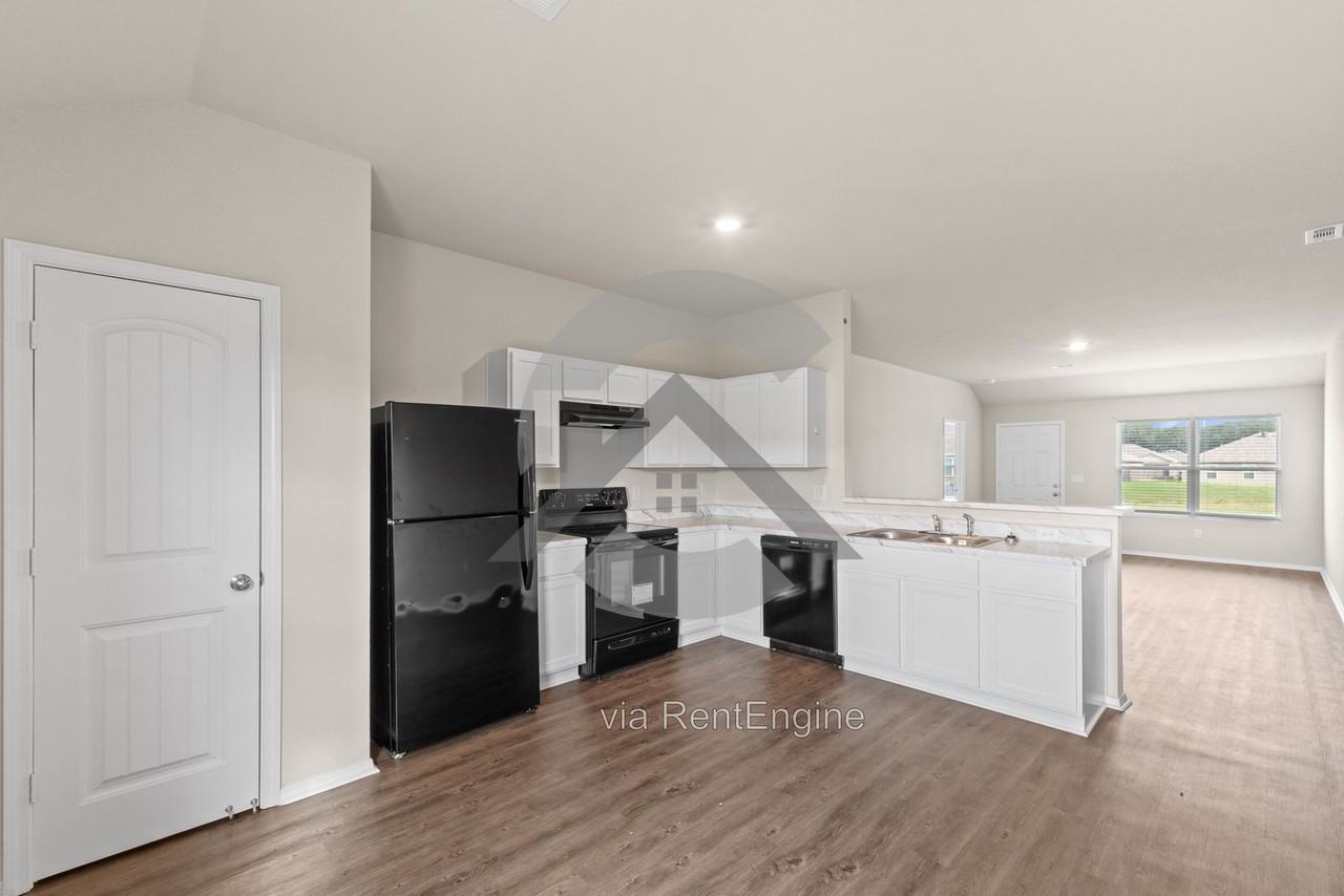 1235 Tsar Rd - Photo 6 of 15