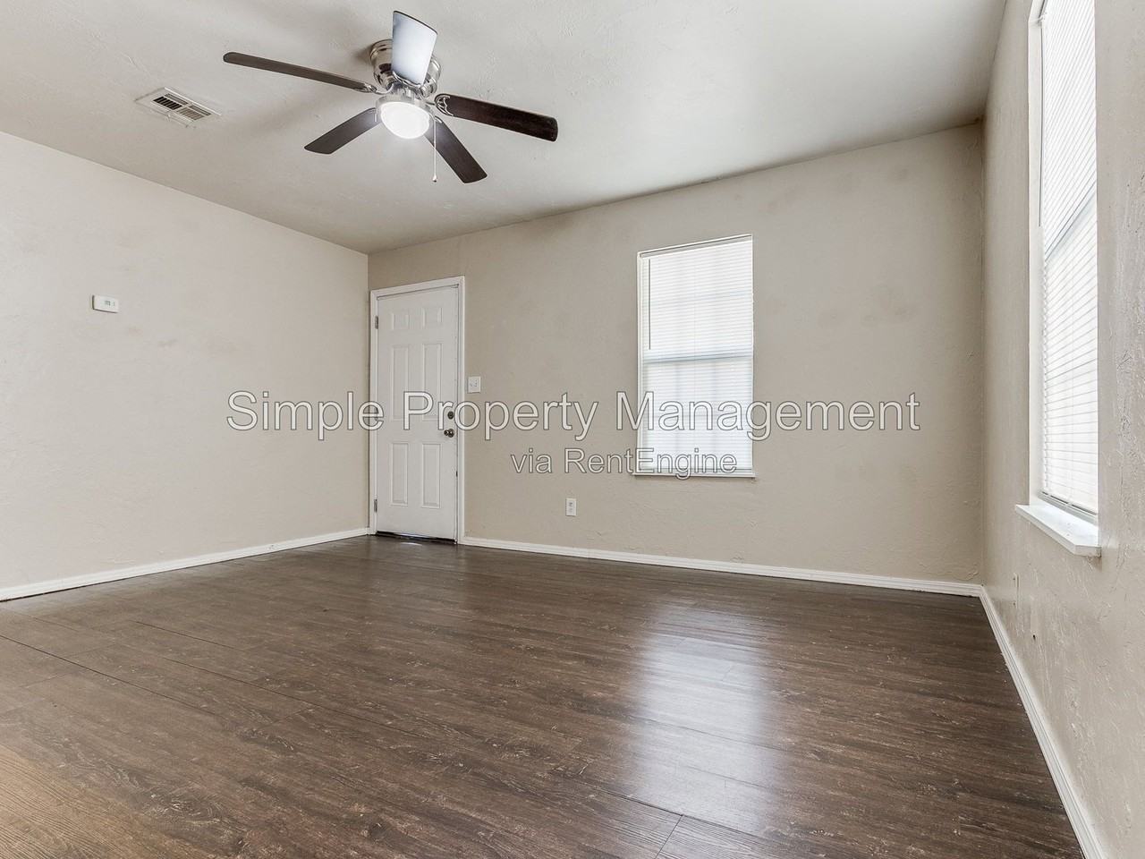 2040 Ne Grand Blvd - Photo 3 of 19
