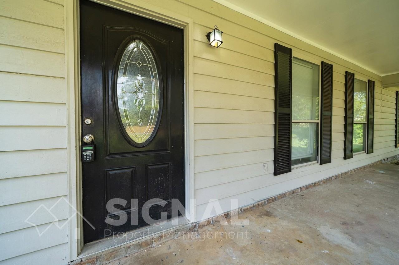 1932 Carraway St - Photo 4 of 29