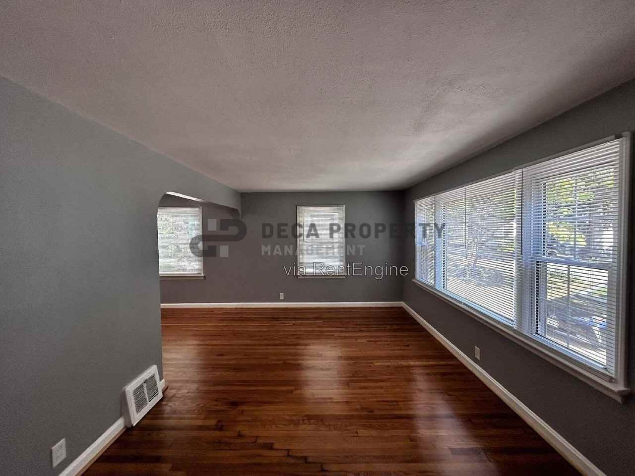 7740 Utica Dr - Photo 2 of 18