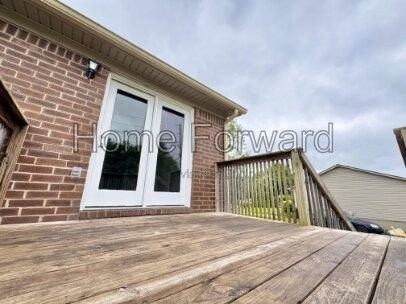 3167 Yellowstone Pkwy - Photo 4 of 16