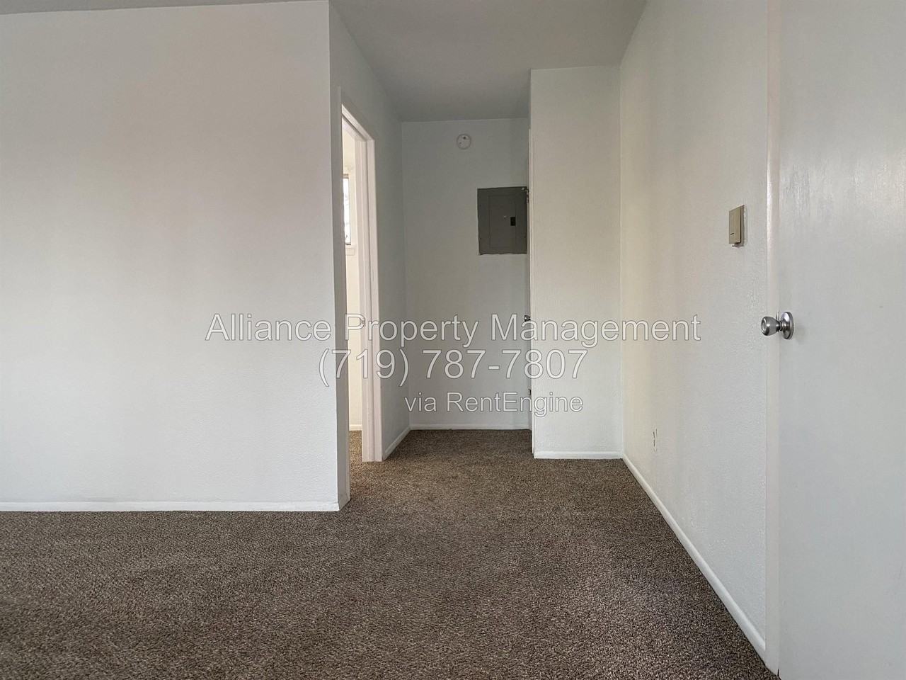 917 E Uintah St - Photo 3 of 29