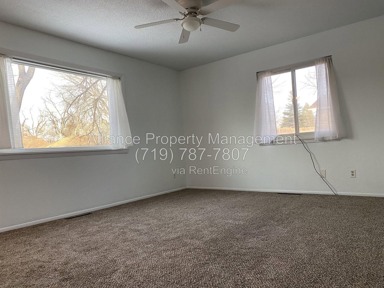 917 E Uintah St - Photo 6 of 29