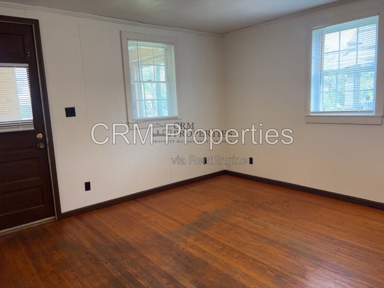 1107 W Walnut St #1 - Photo 3 of 17